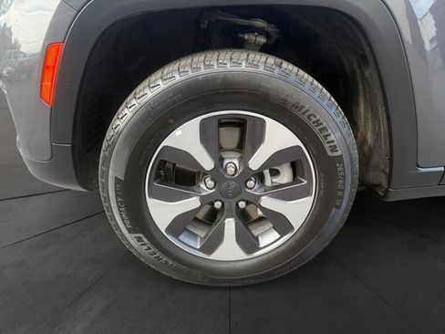 Used 2024 Jeep Grand Cherokee Limited 4xe AWD/4WD image 9