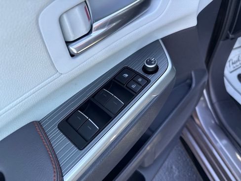 Used 2021 Toyota Sienna XSE image 14