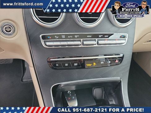 Used 2022 Mercedes-Benz GLC 300 w/ Premium Package Lite image 9