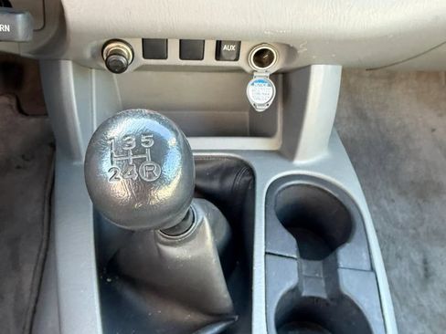 Used 2011 Toyota Tacoma 2WD Regular Cab image 19