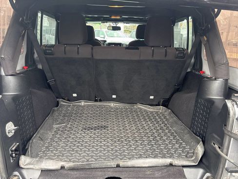 Used 2015 Jeep Wrangler Unlimited Sport w/ Quick Order Package 23S image 23