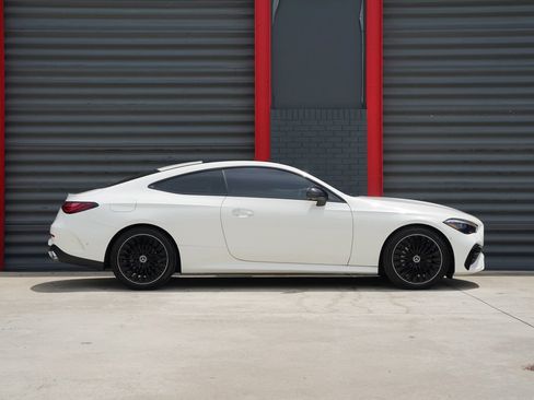 Used 2026 Mercedes-Benz CLE 300 4MATIC Coupe image 7
