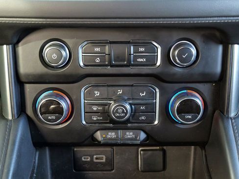 Used 2023 Chevrolet Tahoe LS image 46