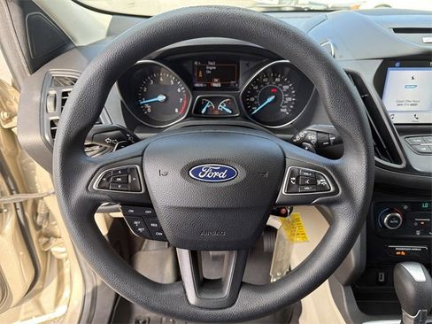 Used 2017 Ford Escape SE w/ Equipment Group 201A image 24