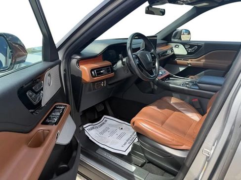 Used 2021 Lincoln Aviator Reserve w/ Equipment Group 201A AWD/4WD image 11