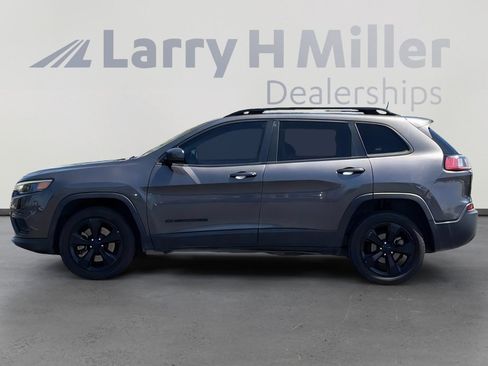 Used 2020 Jeep Cherokee Latitude Plus FWD image 2