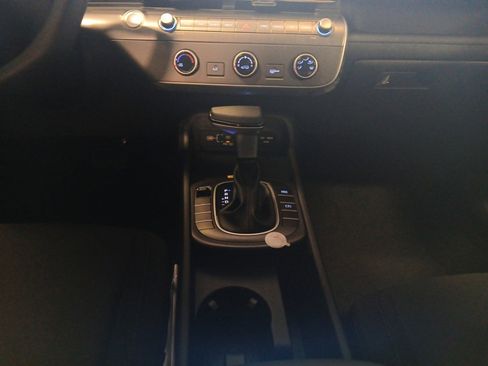 New 2026 Hyundai Kona SE image 11