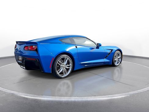 Used 2016 Chevrolet Corvette Stingray Coupe RWD image 8