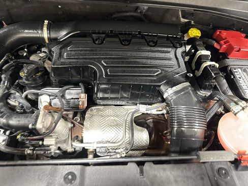 Used 2022 Jeep Renegade Latitude w/ Sun/Sound Group image 28