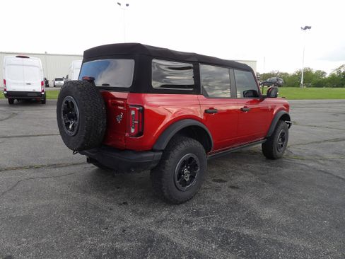 Used 2022 Ford Bronco Badlands image 6