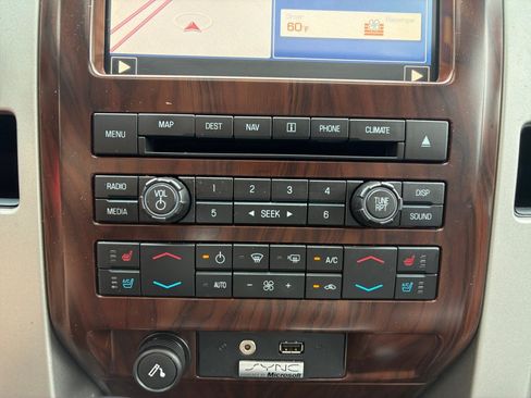Used 2012 Ford F150 Lariat w/ Lariat Chrome Pkg AWD/4WD image 22