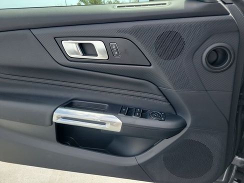 Used 2026 Ford Mustang Premium RWD image 20