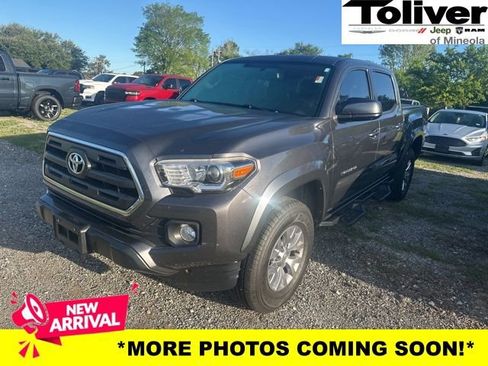 Used 2017 Toyota Tacoma SR5 w/ Tow Package image 1