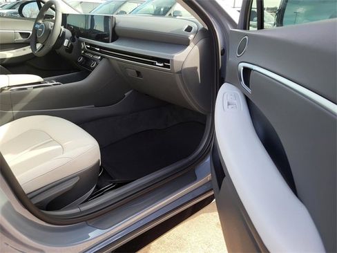 New 2026 Hyundai Sonata SEL image 6