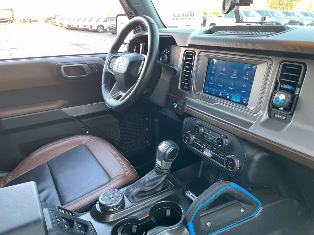 Used 2023 Ford Bronco Outer Banks w/ Sasquatch Package AWD/4WD image 15