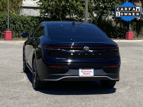 Certified 2025 Toyota Crown XLE image 6