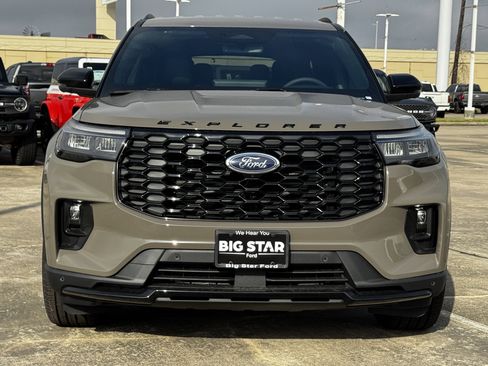 New 2026 Ford Explorer ST-Line w/ ST-Line Street Pack image 3