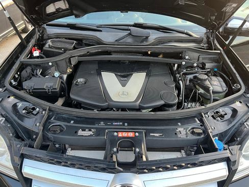 Used 2009 Mercedes-Benz GL 320 BlueTEC 4MATIC image 40