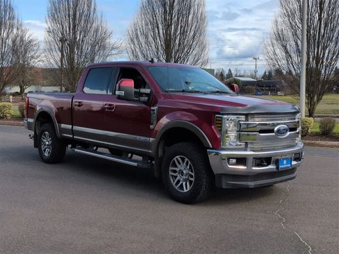 Used 2019 Ford F350 Lariat image 8