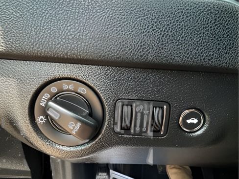 Used 2017 Dodge Charger SXT AWD/4WD image 20
