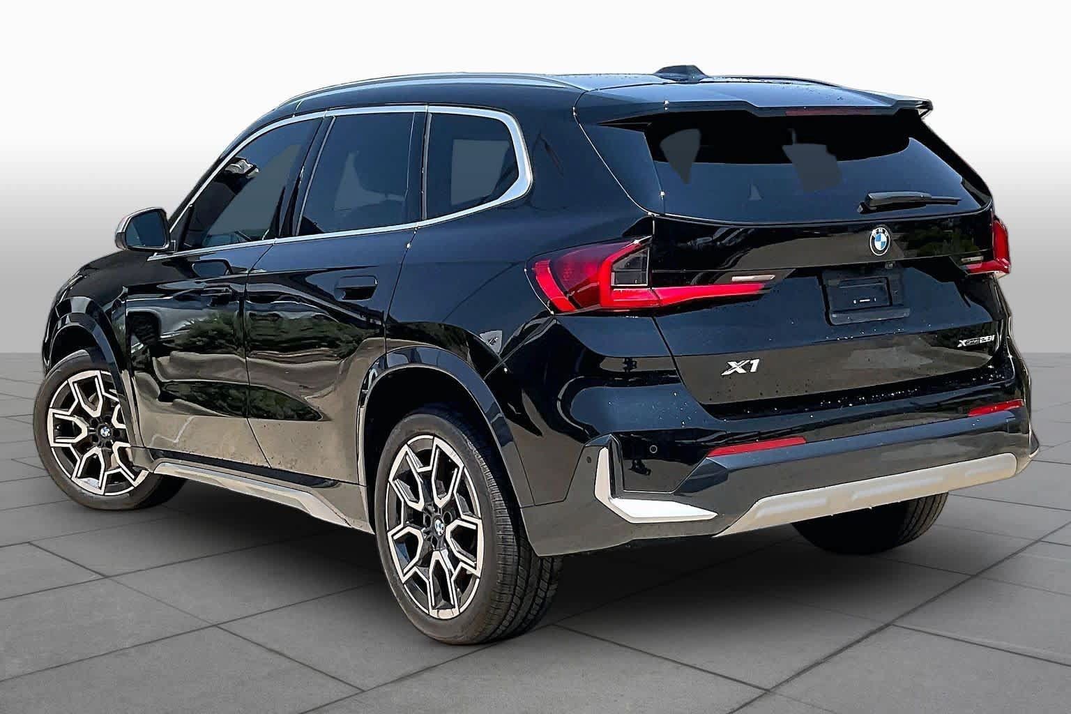 Used 2024 BMW X1 xDrive28i w/ Technology Package AWD/4WD image 12