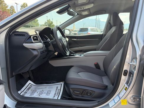 Used 2023 Toyota Camry LE AWD/4WD image 11