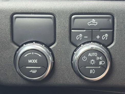 Used 2023 GMC Sierra 1500 Elevation RWD image 33