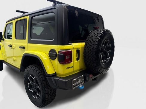 Used 2023 Jeep Wrangler Unlimited Rubicon 4xe w/ Cold Weather Group AWD/4WD image 19