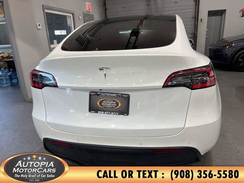 Used 2021 Tesla Model Y Long Range AWD/4WD image 4