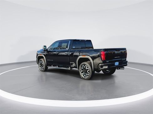 New 2026 GMC Sierra 2500 Denali w/ Denali Reserve Package image 6