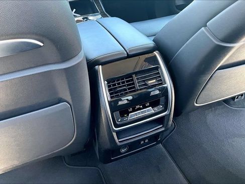 Used 2025 BMW X7 xDrive40i AWD/4WD image 24