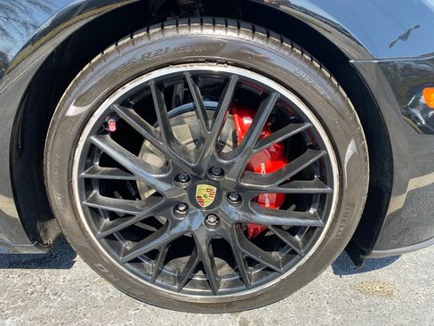 Used 2018 Porsche Panamera image 29