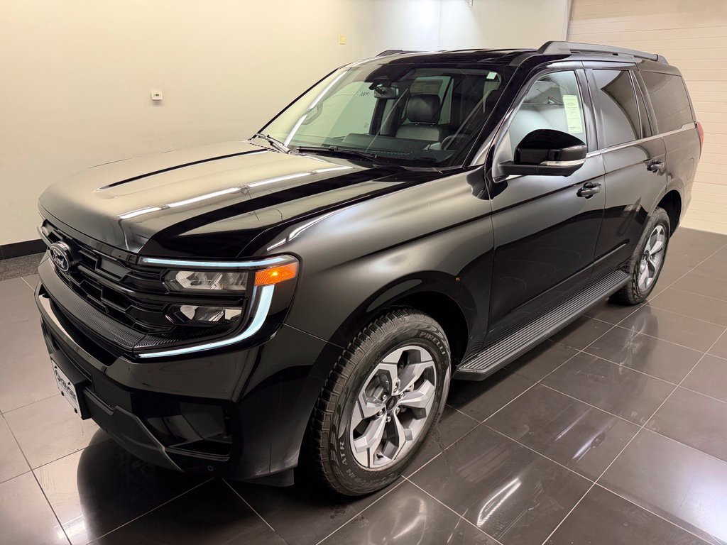 New 2027 Ford Expedition Active AWD/4WD image 3