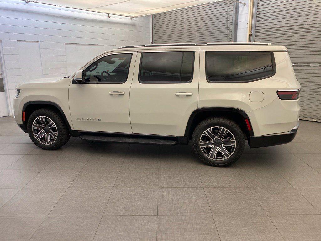 Used 2022 Jeep Wagoneer Series III RWD image 6