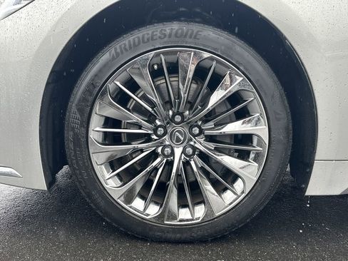 Used 2022 Lexus LS 500 AWD w/ Interior Upgrade Package image 14