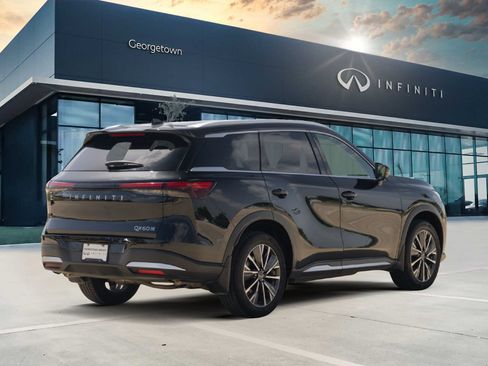 Certified 2026 INFINITI QX60 Luxe w/ Cargo Package AWD/4WD image 6