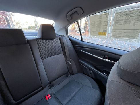 Used 2025 Toyota Camry LE image 33