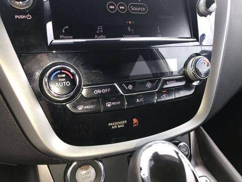 Used 2024 Nissan Murano SV AWD/4WD image 18