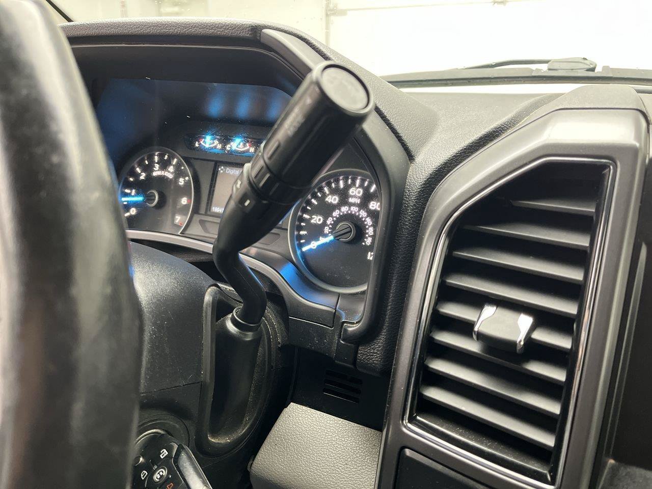 Used 2018 Ford F150 XLT w/ Equipment Group 302A Luxury AWD/4WD image 25