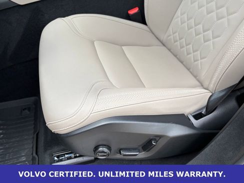 Certified 2026 Volvo XC90 B6 Plus w/ Protection Package Premier AWD/4WD image 30