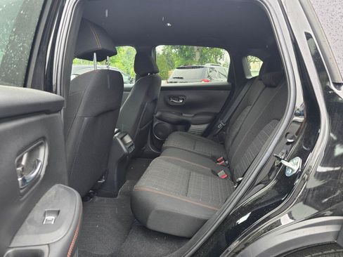 Used 2024 Honda HR-V Sport image 4