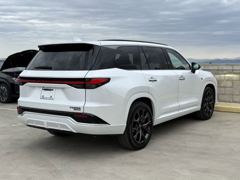 New 2026 Lexus TX 500h AWD image 11