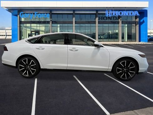 New 2026 Honda Accord Touring image 8
