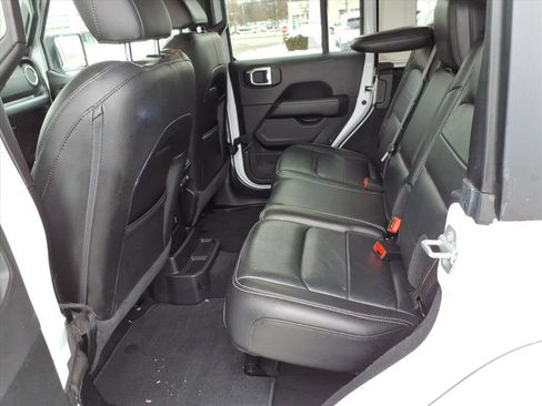 Used 2020 Jeep Wrangler Unlimited Sahara w/ Uconnect 4C Nav & Sound Group image 12