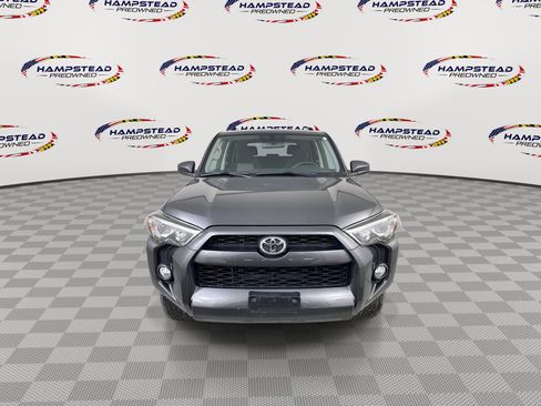 Used 2019 Toyota 4Runner SR5 image 3