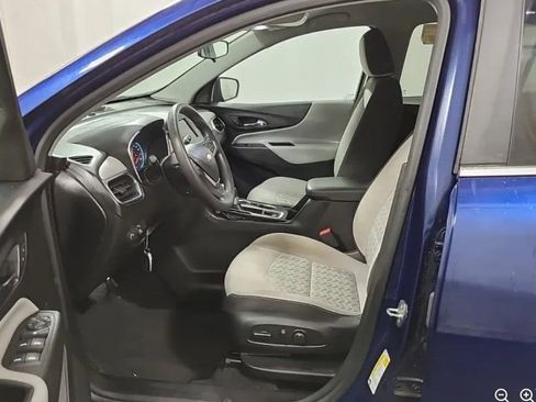 Used 2022 Chevrolet Equinox LT w/ LPO, Cargo Package image 8