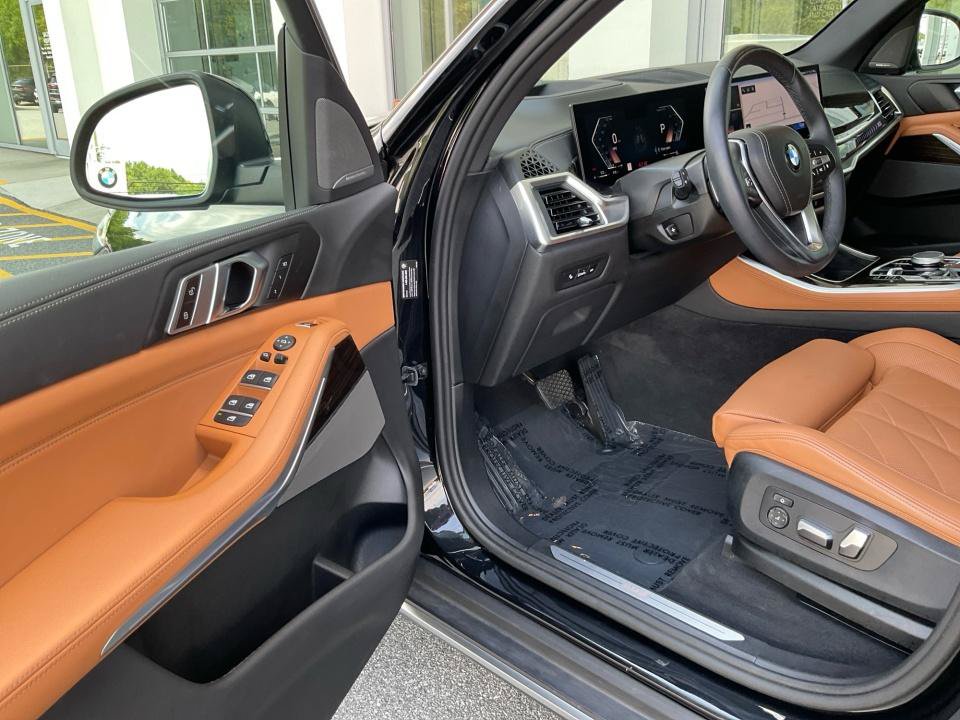Used 2024 BMW X5 sDrive40i w/ Premium Package RWD image 31