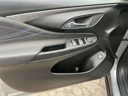 Used 2024 Buick Envista Sport Touring w/ Convenience I Package image 11