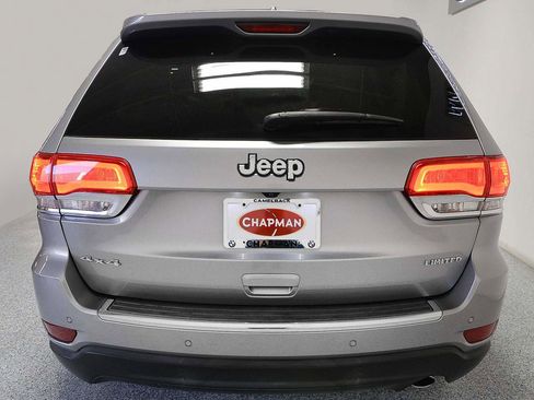 Used 2017 Jeep Grand Cherokee Limited image 4