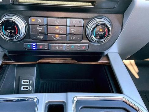 Used 2018 Ford F150 Lariat w/ Equipment Group 502A Luxury image 16